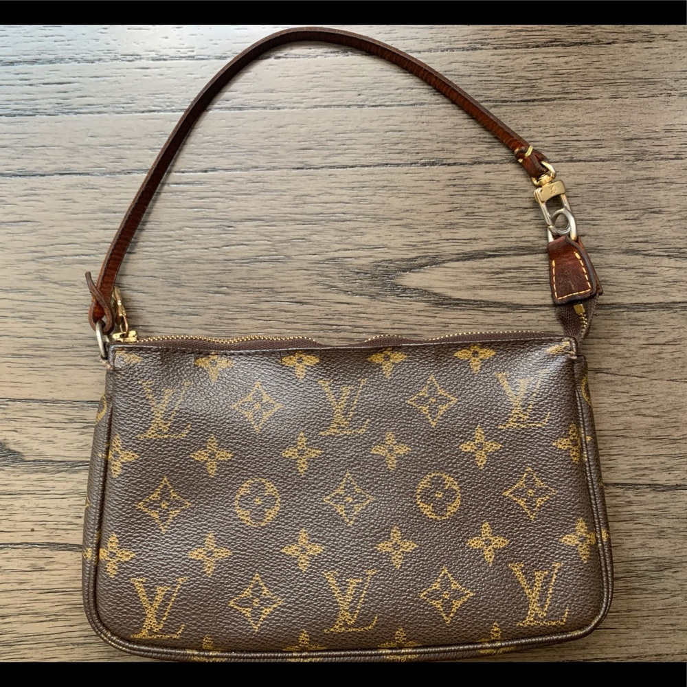 Louis Vuitton Pochette Accessoires - Picture 1 of 11